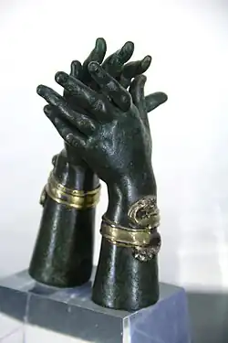 Casse-noix en bronze, hauteur 16,5 cm, vers 300 av. J.-C.