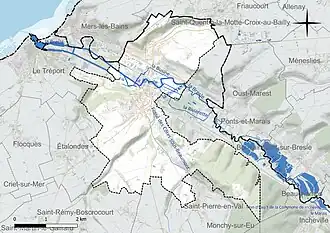 Carte en couleur présentant le réseau hydrographique de la commune