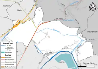 Carte en couleur présentant le réseau hydrographique de la commune