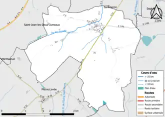 Carte en couleur présentant le réseau hydrographique de la commune