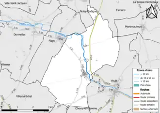 Carte en couleur présentant le réseau hydrographique de la commune