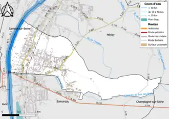 Carte en couleur présentant le réseau hydrographique de la commune