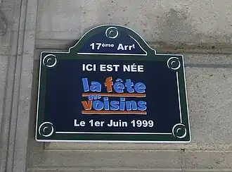 Plaque commémorative au 17 rue Vernier dans le 17e&nbsp;arrondissement de Paris