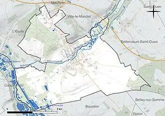 Carte en couleur présentant le réseau hydrographique de la commune