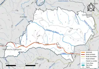Carte en couleur présentant le réseau hydrographique de la commune