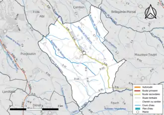 Carte en couleur présentant le réseau hydrographique de la commune