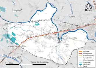 Carte en couleur présentant le réseau hydrographique de la commune