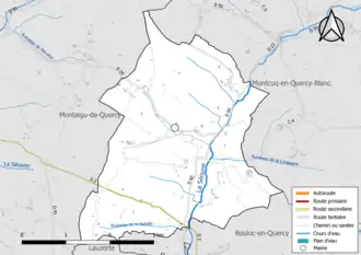 Carte en couleur présentant le réseau hydrographique de la commune