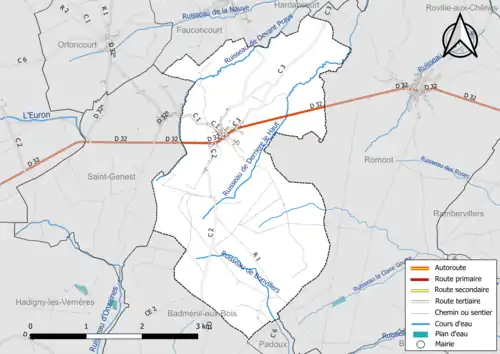 Carte en couleur présentant le réseau hydrographique de la commune