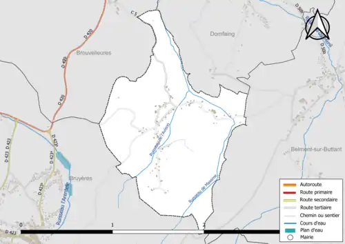 Carte en couleur présentant le réseau hydrographique de la commune