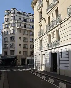 N°8 : au croisement avec la rue Boileau.