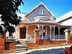 Overpark house (1884) sur Loop Street.