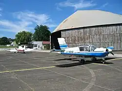Morane-Saulnier Rallye MS 893 de 180 ch utilisé pour remorquer des planeurs.