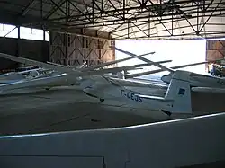 Hangar planeurs.
