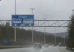 L'autoroute peu avant Athus, vers la France en 2010.