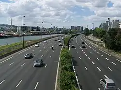 L'autoroute A4 à Charenton.