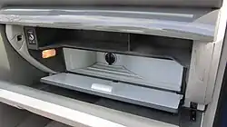 Boîte à gants climatisée et isolée