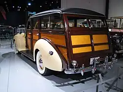 Packard Six 110 Deluxe Woody (1941)