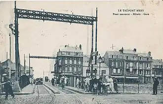 ...le voyageur pouvait se rendre, en empruntant le pont tournant, etc.