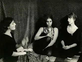 1979 :  Balról Kamondy Ágnes, Forgács Zsuzsa Bruria, Scherter Judit.