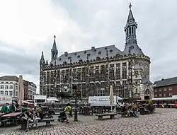 Description de cette image, également commentée ci-après