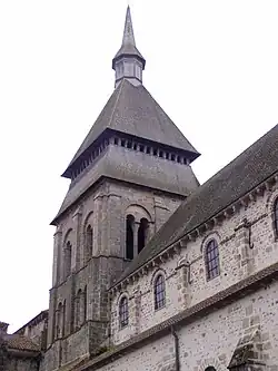La tour du Chartrier.