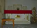 Autel avec représentation de l'Agneau de Dieu.