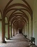 Le cloître (couloir sud-est).