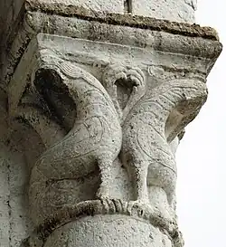 Chapiteau du chœur.