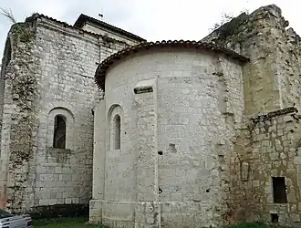 Absidiole nord et travée droite du chœur.