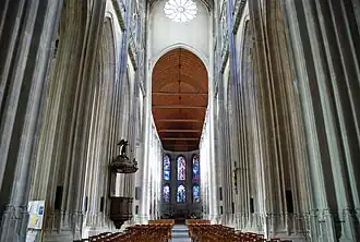 Voûtes de la nef et du chœur.