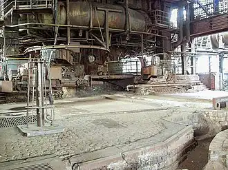 photo de l'ensemble d'un haut fourneau