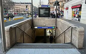 L'accès no&nbsp;2 « Rue Gay-Lussac ».