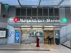 L'accès no&nbsp;1 « Parvis de la Gare ».