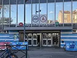 L'accès no&nbsp;1 « Place de la Gare ».