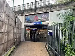 L'accès no&nbsp;3 « Rue du Bois Galon ».