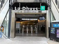 L'accès no&nbsp;3 « Boulevard de la Boissière ».