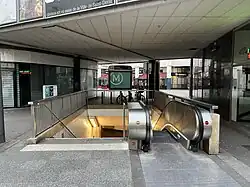 L'accès no&nbsp;1 « Passage de l'Aqueduc ».