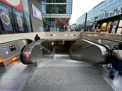 L'accès no&nbsp;2 « Avenue de France ».