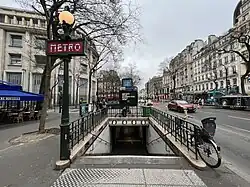 L'accès no&nbsp;3 « Rue d'Hauteville ».