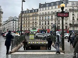 L'accès no&nbsp;2, « Rue Custine ».