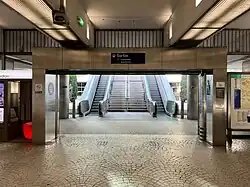 L'accès no&nbsp;1 « Courbevoie ».