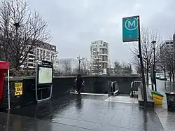 L'accès no&nbsp;3 « Avenue George Sand ».