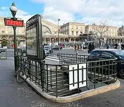 L'accès no&nbsp;8 « Boulevard de Magenta ».