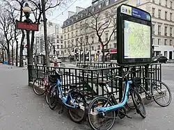 L'accès no&nbsp;6 « Rue Rougemont ».