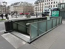 L'accès no&nbsp;1 « Place de la Madeleine ».