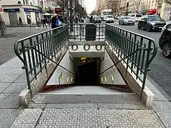 L'accès no&nbsp;5 « Rue Bourgon ».