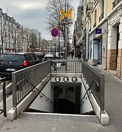 L'accès no&nbsp;5 « Avenue André-Morizet ».