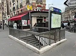 L'accès no&nbsp;1 « Avenue Victor-Hugo ».