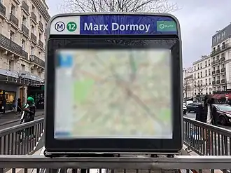 Le porte-plan à l'arrière de la trémie.